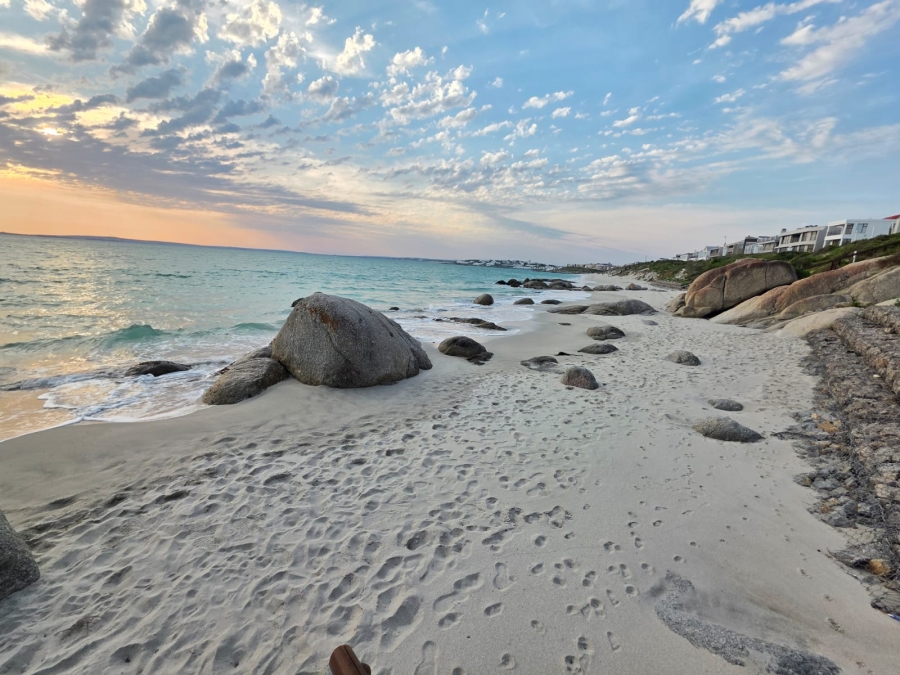 4 Bedroom Property for Sale in Waterfront Western Cape